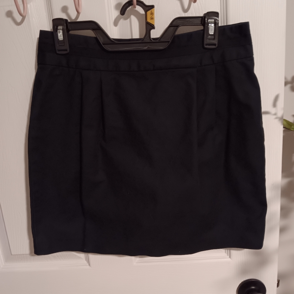 Banana Republic Black Pencil Skirt with Front Pleats. 6